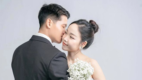 Cựu thủ môn U23 Việt Nam cưới cô giáo tiểu học sau 7 năm theo đuổi