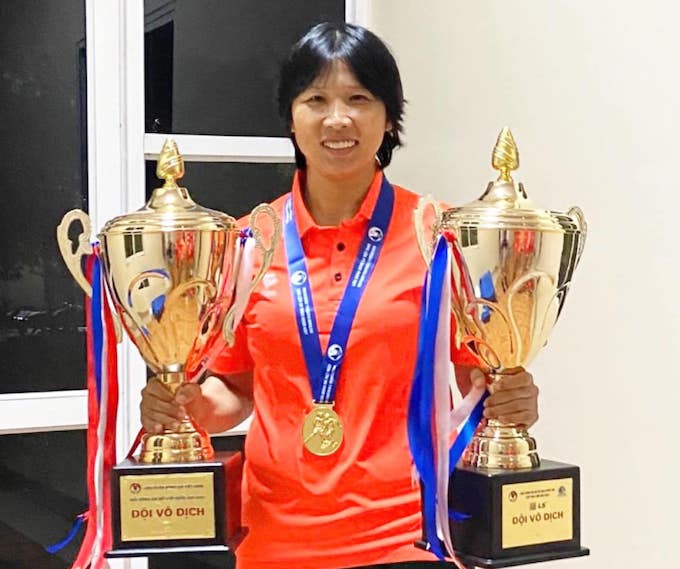 Kim Chi là HLV có nhiều thành tích nhất ở giải bóng đá nữ VĐQG. Ảnh: FBNV