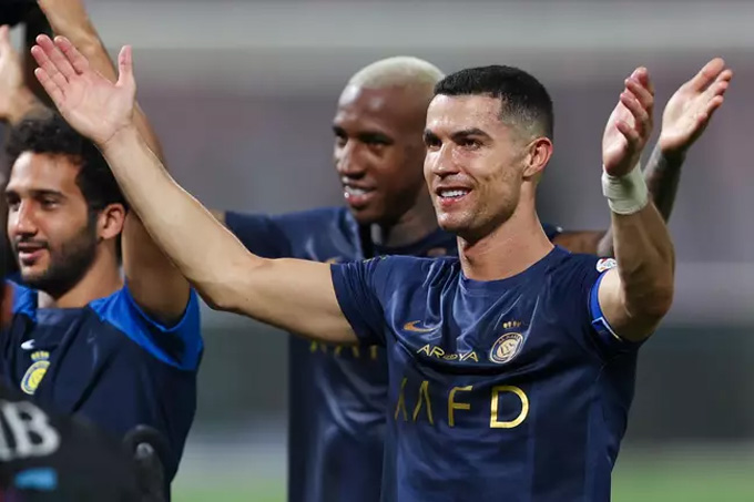 Ronaldo thu nhập hơn 150 triệu bảng sau chưa đầy 1 năm rời MU