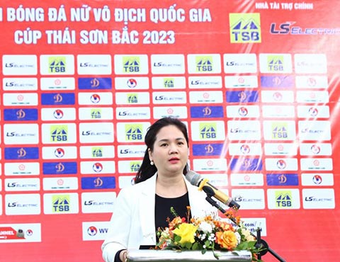 Trưởng BTC giải Nguyễn Thanh Hà phát biểu khai mạc giải đấu