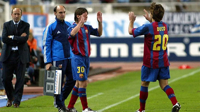 Messi từng mang áo số 30 ở Barca