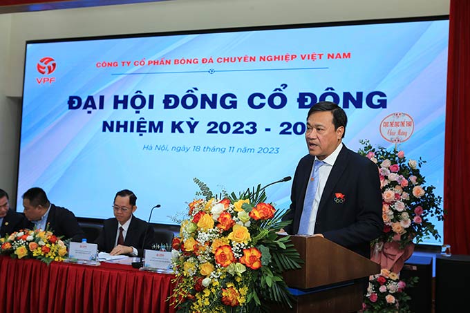 Cục trưởng Cục TDTT Đặng Hà Việt phát biểu chỉ đạo tại Đại hội đồng cổ đông của VPF.