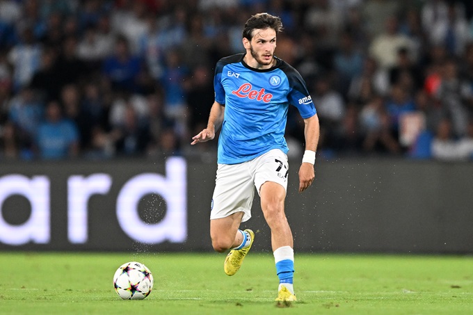 Kvara lọt vào Top 30 Quả bóng vàng nhờ phong độ bùng nổ tại Napoli mùa trước