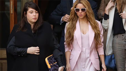 Shakira chấp nhận mức án 3 năm tù