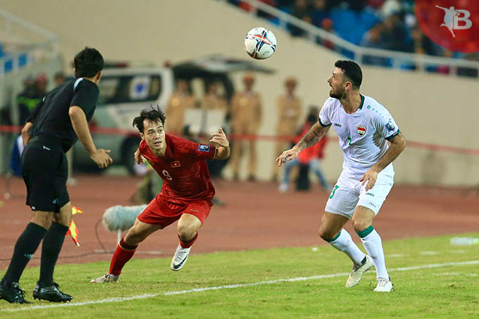 ĐT Việt Nam bước vào trận đấu với Iraq, bằng một đội hình gần như giữ nguyên như khi thắng Philippines 