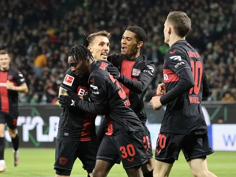 Leverkusen thắng đậm Bremen