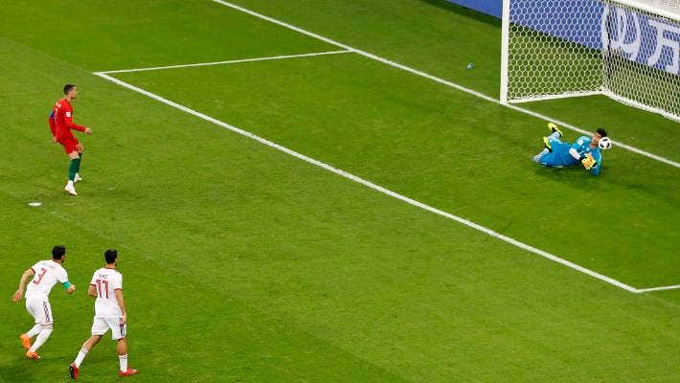 Alireza Beiranvand cũng từng cản phá thành công quả đá phạt đền của Ronaldo tại World Cup 2018