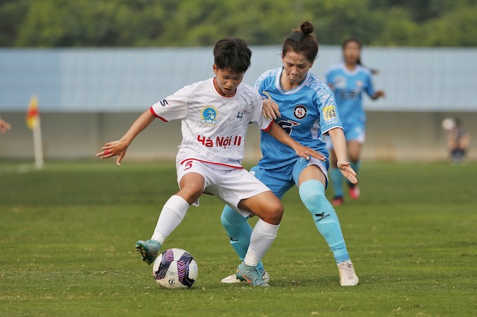 Cầu tjhu3 Hà Nội II đã có trận thắng Sơn La 2-0. ảnh VFF