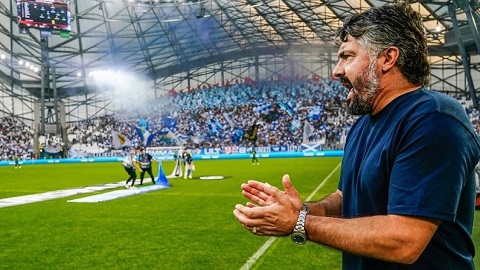 Nhà vô địch World Cup khốn đốn tại Marseille