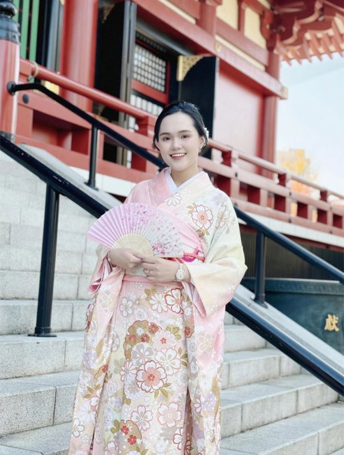 Quỳnh Anh, vợ Duy Mạnh khoe nhan sắc ngọt ngào trong trang phục truyền thống của Nhật Bản 