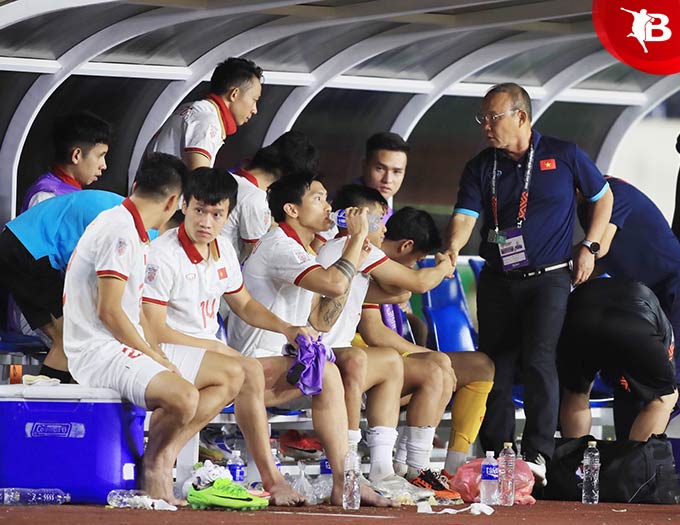HLV Park Hang Seo có thể dẫn dắt 1 đội tuyển là đối thủ của Việt Nam ở Đông Nam Á - Ảnh: Minh Tuấn