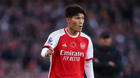 HLV Arteta cập nhật tình trạng Tomiyasu sau chiến thắng của Arsenal