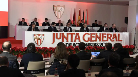 Trùm mafia Bulgaria bị bắt vì tống tiền lãnh đạo Sevilla 