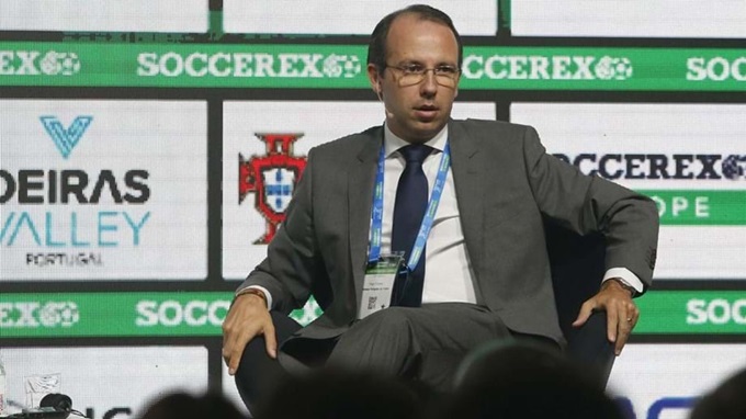 Tiago Craveiro từng có 10 năm ngồi ghế Tổng giám đốc Liên đoàn bóng đá Bồ Đào Nha