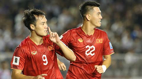 Ứa nước mắt trước khao khát vô địch AFF Cup thêm 1 lần của Văn Toàn