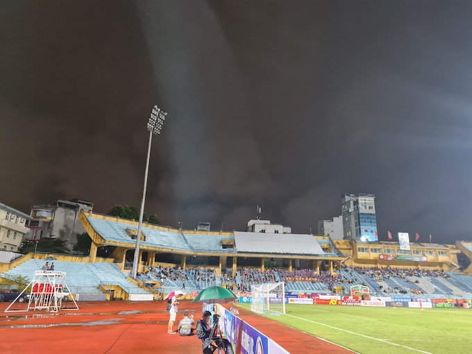 Đến thời điểm hiện tại, sân Hàng Đẫy vẫn được sử dụng cho các trận bóng đá. Đây là sân nhà của Công An Hà Nội, Viettel và Hà Nội FC tại V.League.