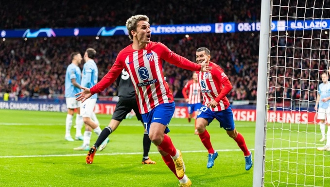 Griezmann ăn mừng sau khi ghi bàn vào lưới của Lazio