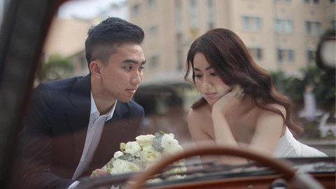 Thần đồng 'lắm tài, nhiều tật' bóng đá Việt Nam kết hôn với bạn gái xinh đẹp