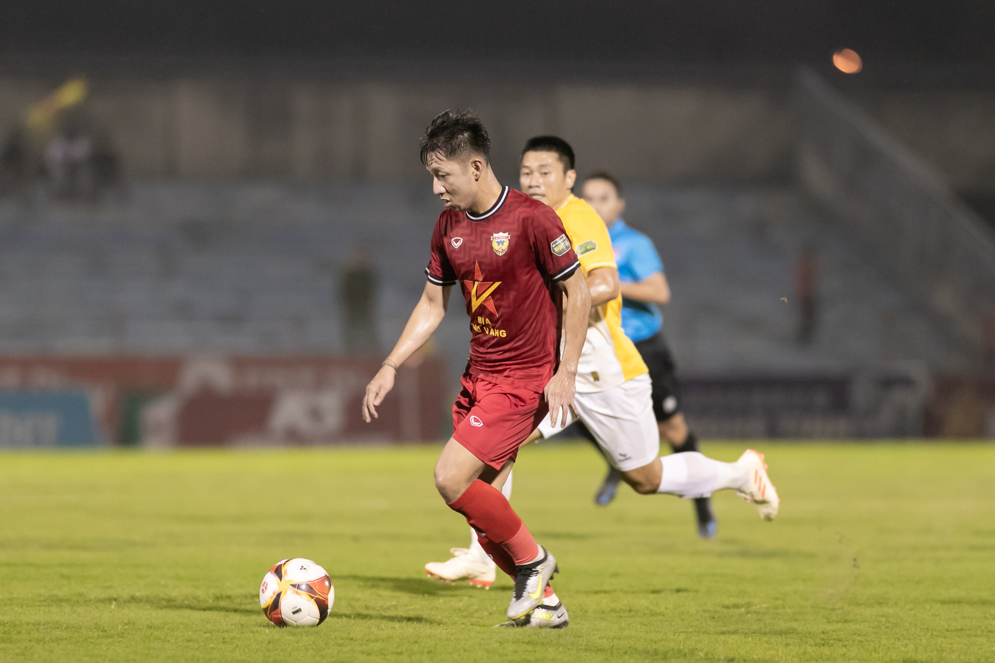 Hà Tĩnh tiếp tục chìm sâu vào khủng hoảng khi thất bại 0-4 trước Bình Định trên sân nhà - Ảnh: Xuân Thủy 