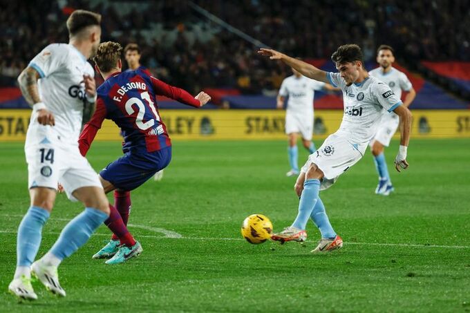 Cựu sao trẻ Real Madrid, Miguel Gutierrez thu hút sự chú ý sau bàn thắng vào lưới Barca.