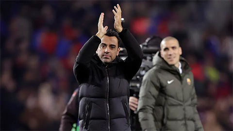 Deco: 'Barca không gia hạn nhiều hơn vì Xavi muốn thế'
