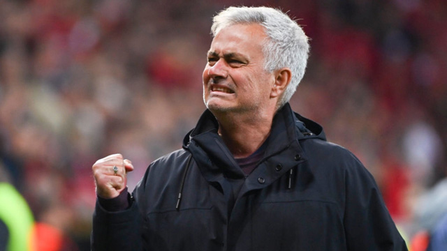 Mourinho vừa chốt thời gian có thể ký hợp đồng mới với Roma