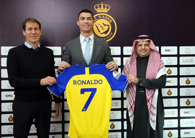 Ronaldo sang Saudi Arabia