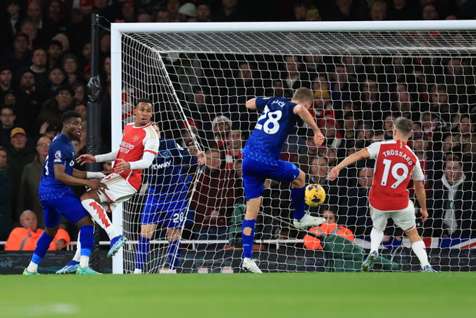 Soucek mở tỷ số trận Arsenal vs West Ham ngay phút 13