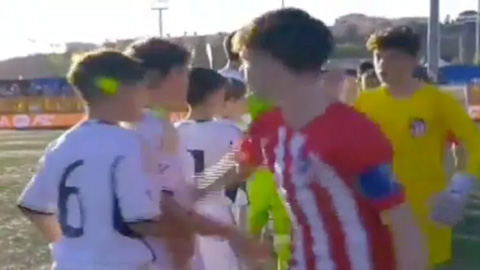Sốc khi đội trưởng U12 Atletico hành xử như côn đồ