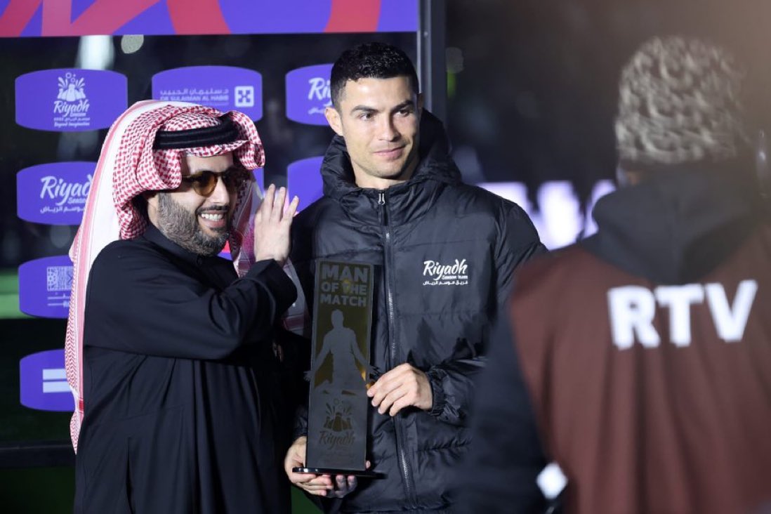 VIP Turki Al-Sheikh cố vấn tối cao của Hoàng thân đánh giá rất cao sự thay đổi mà Ronaldo đã đem đến cho đất nước Trung Đông này