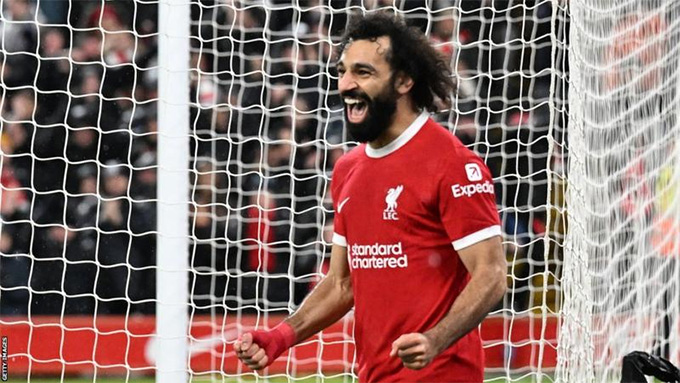 Mùa này, cứ Salah ghi bàn hoặc kiến tạo, Liverpool lại bất bại tại Premier League