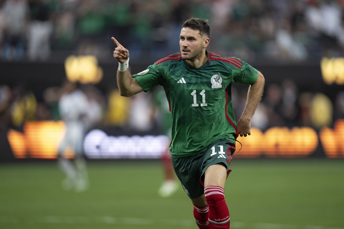 Santiago Gimenez chọn khoác áo ĐT Mexico thay vì làm đồng đội Messi ở ĐT Argentina