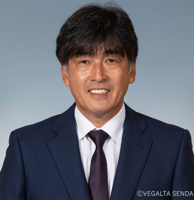 Sự xuất hiện của GĐKT Takashi Hori được kỳ vọng sẽ là tin vui cho Công Phượng ở Yokohama FC 