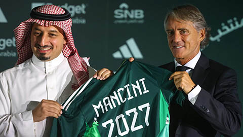 HLV Roberto Mancini có chiến thắng nhọc cùng Saudi Arabia