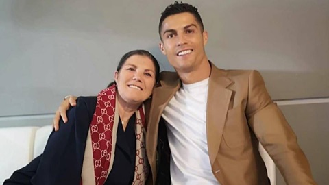 Mẹ Ronaldo có tình cảm đặc biệt với con rể cũ