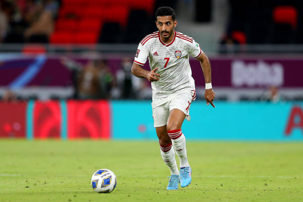 Ali Mabkhout (UAE): Ali Mabkhout đã được coi là huyền thoại của bóng đá UAE và châu Á. Ngôi sao 33 tuổi đã ghi 85 bàn sau 111 trận cho ĐTQG. Tại Asian Cup, Mabkhout đã ghi 5 bàn năm 2015. 4 năm sau, anh có 4 lần lập công. Theo đó, Ali Mabkhout chỉ còn kém 5 pha lập công so với kỉ lục ghi bàn tại Asian Cup của Ali Daei. Giải đấu năm nay có lẽ là kì Asian Cup cuối cùng trong sự nghiệp của Mabkhout nên chắc chắn, anh sẽ nỗ lực tối đa để tỏa sáng và giúp đội nhà có thành tích cao nhất.