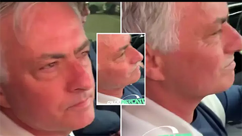 Mourinho khóc trong ngày rời Roma