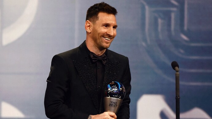 Messi đoạt The Best một cách thản nhiên