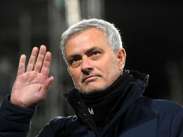 Mourinho kiếm bộn tiền từ việc bị sa thải