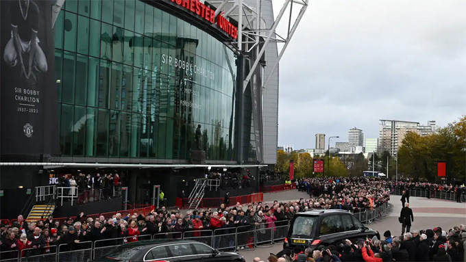 Sân Old Trafford đã bị giảm mức độ phục vụ 5 sao xuống mức thấp nhất