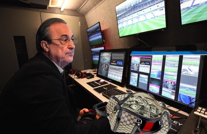 Hàng loạt fan đã chế ảnh chủ tịch Florentino Perez ngồi điều khiển phòng VAR sau trận Real Madrid vs Almeria.