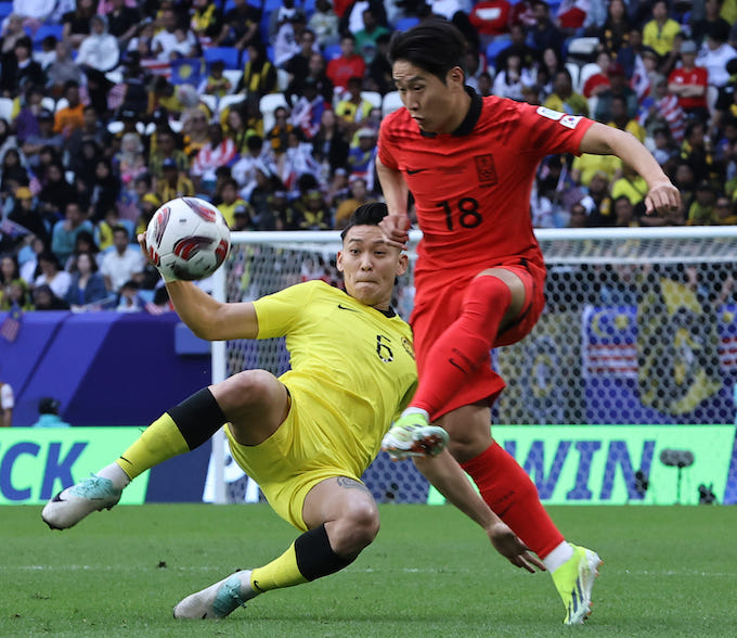 Có lẽ các tuyển thủ Malaysia cũng chẳng nghĩ họ có thể thủ hoà trước Hàn Quốc