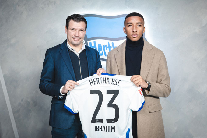 Ibrahim gia nhập Hertha Berlin từ Arsenal