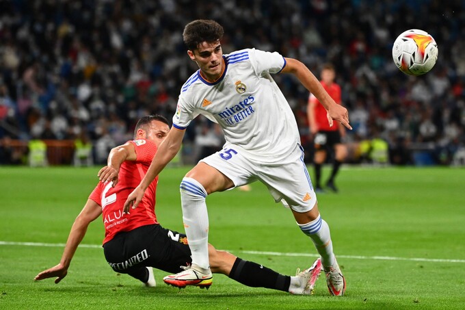 Real Madrid có quyền ưu tiên mua lại Miguel Gutierrez với giá 8 triệu euro vào tháng 7 tới.