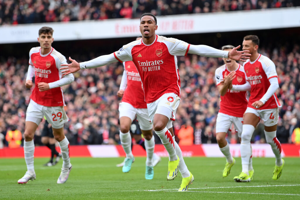 14 bàn thắng ở Premier League khiến hậu vệ Gabriel trở thành một thế lực trong vòng cấm đối phương của Arsenal