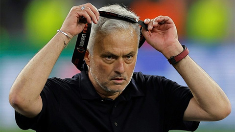 Jose Mourinho: ‘Tôi bị sa thải bởi một kẻ không biết gì về bóng đá’