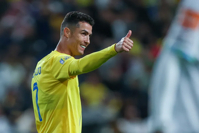 Ronaldo không ngừng “nổ súng” chính xác