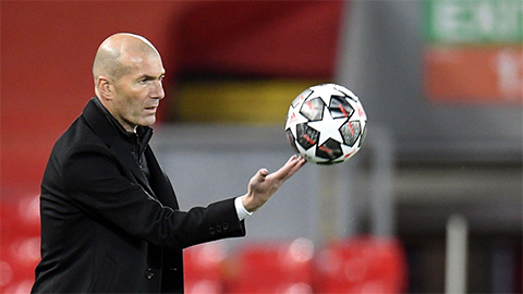 Bayern âm thầm liên hệ với Zidane thay Tuchel