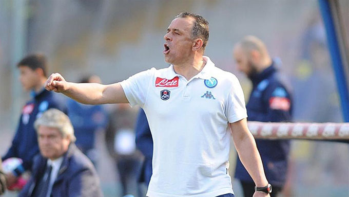 Francesco Calzona hứa hẹn đem đến thứ bóng đá đẹp cho Napoli