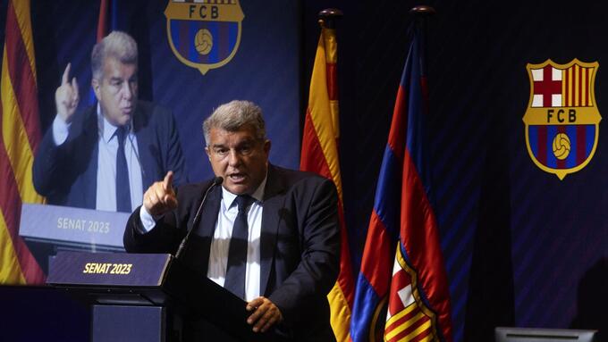 Chủ tịch Laporta và các cộng sự còn nhiều việc phải làm để giúp Barca trở lại trạng thái bình thường.